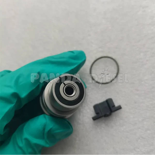 Электромагнитный клапан форсунки дизельного двигателя Common Rail F 00R J02 703