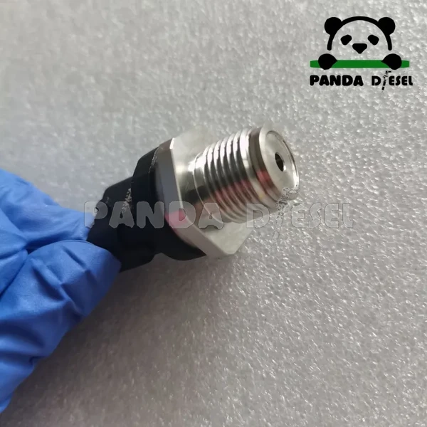 Датчик давления топлива Common Rail 0281006372 для Ford (заводской)