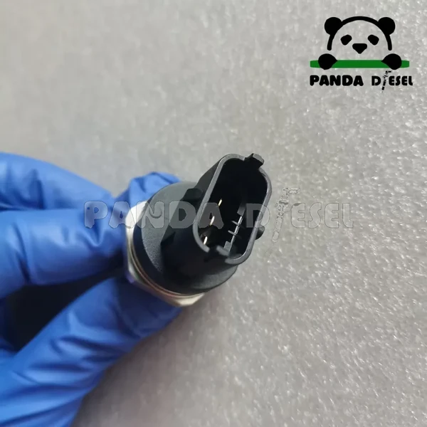 Датчик давления топлива в системе Common Rail 0281006372 для Ford