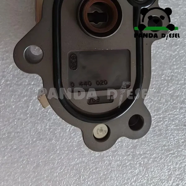 Топливный насос привода шестерни трансмиссии Bosch 0440020111 21121017151 51111037797 d0836loh64 4989266 для грузовиков MAN, Cummins, Komatsu TGL, TGM, гусеничных экскаваторов PC200, PC220, производитель