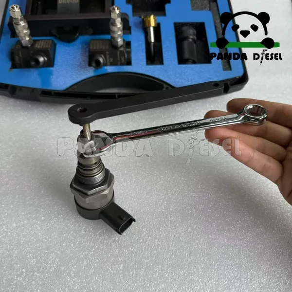 cr025b Bosch common rail tube DRV valve и diesel filter repair tools kit оптом
